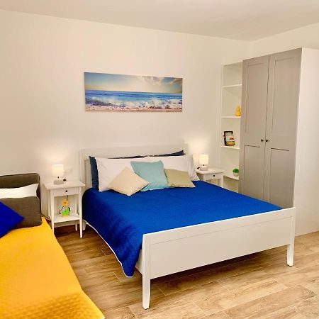 Casa Vacanze Con Vista Mare E Giardino - Amanecer Марцокка-ді-Сеніґаллія Екстер'єр фото