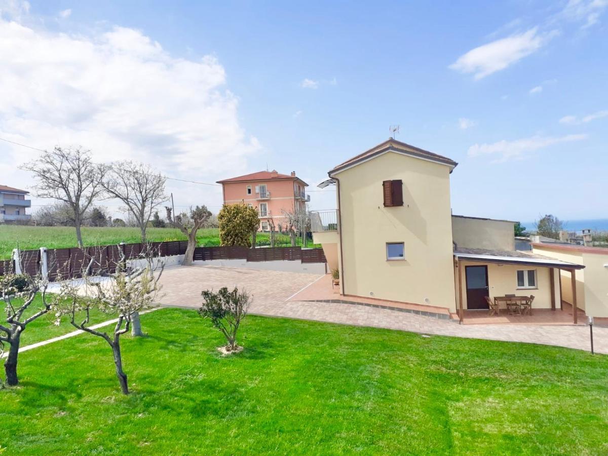 Casa Vacanze Con Vista Mare E Giardino - Amanecer Марцокка-ді-Сеніґаллія Екстер'єр фото
